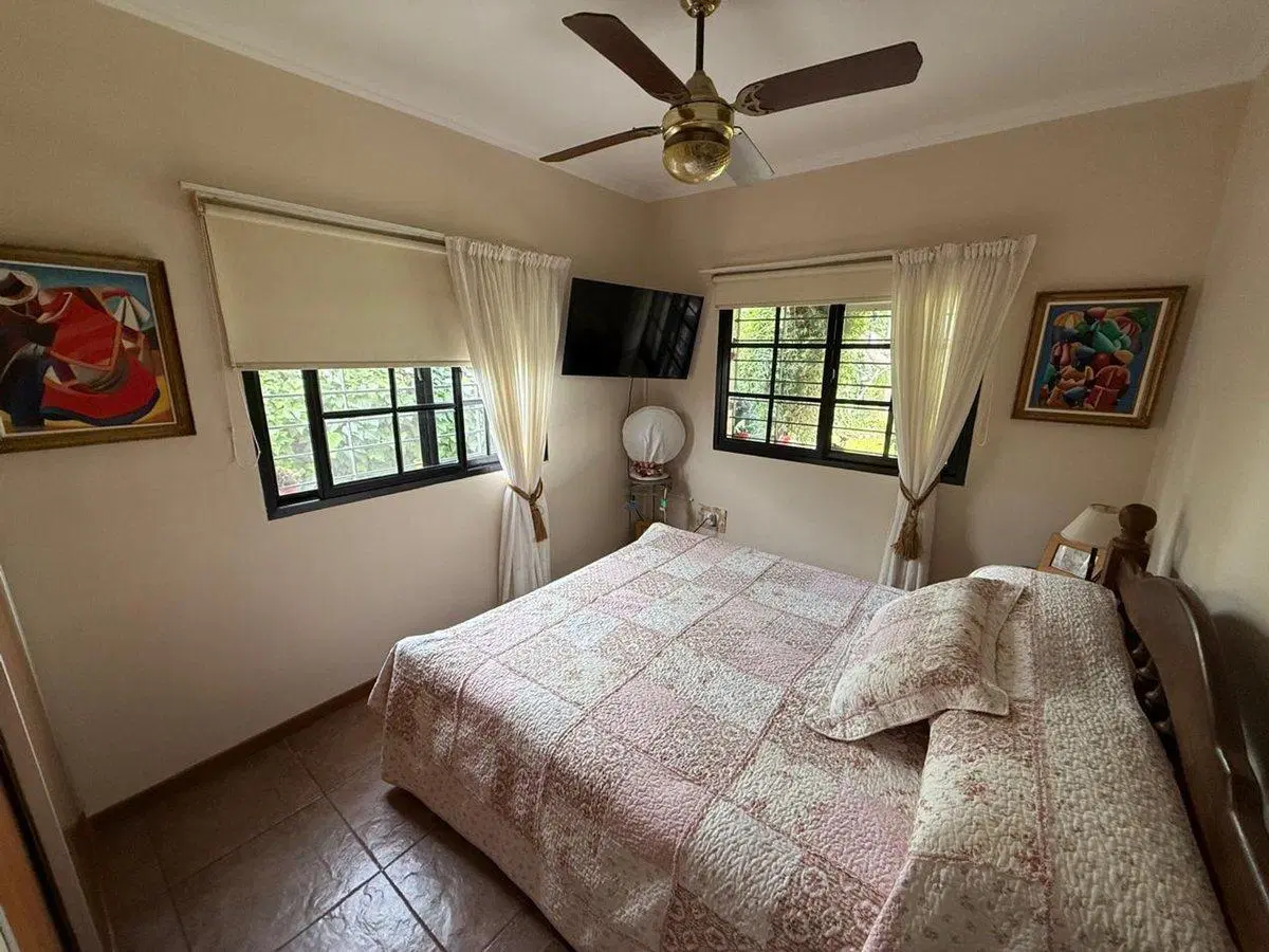 VENTA CASA 2 DORMITORIOS Bº LOS NOGALES IBARLUCEA 2