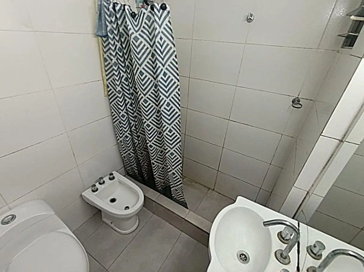VENTA CASA 2 DORMITORIOS, COCHERA, QUINCHO PATIO 5