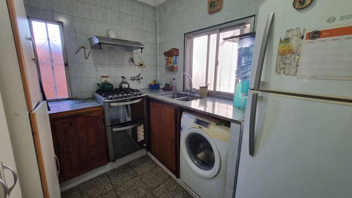 VENTA CASA PASILLO 4 DORMITORIOS PATIO V.G.GALVEZ 3