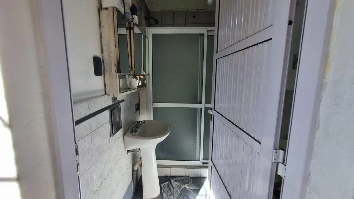 VENTA CASA PASILLO 4 DORMITORIOS PATIO V.G.GALVEZ 4