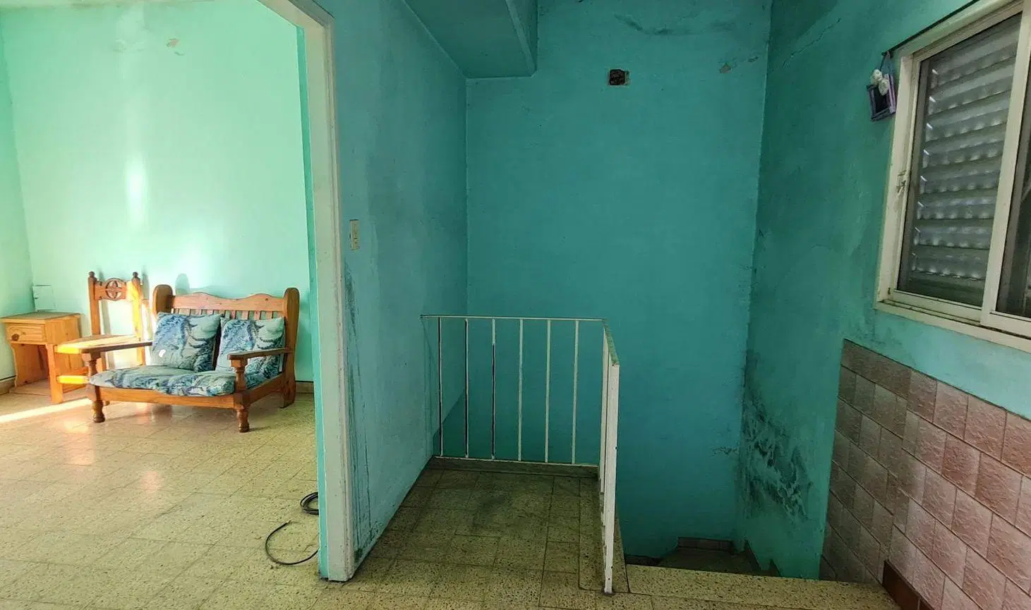 Casa en venta en planta alta con Local comercial 8