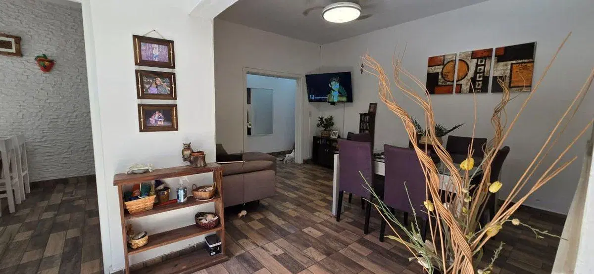 Venta Casa interna 3 dormitorios quincho terraza 3