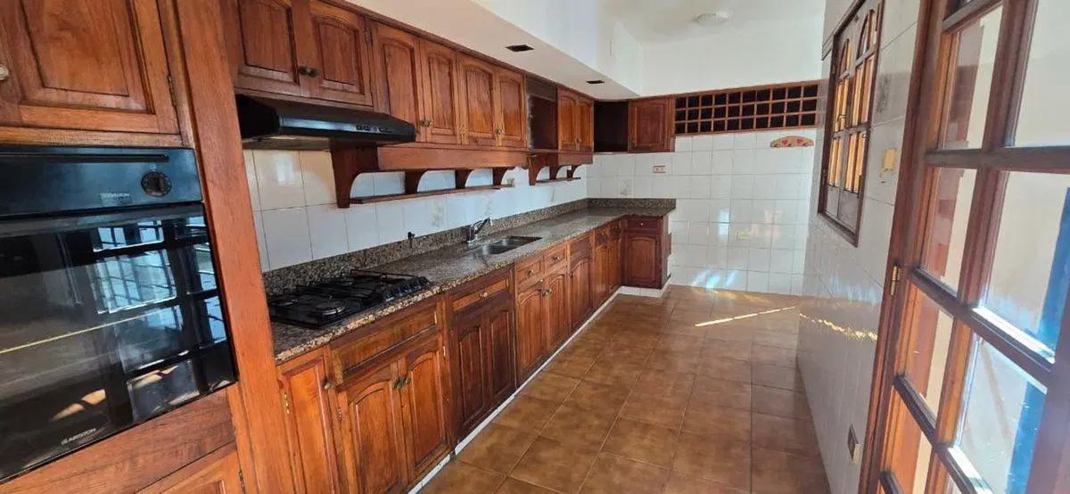 Venta casa 4 dormitorios cochera patio y terraza 5