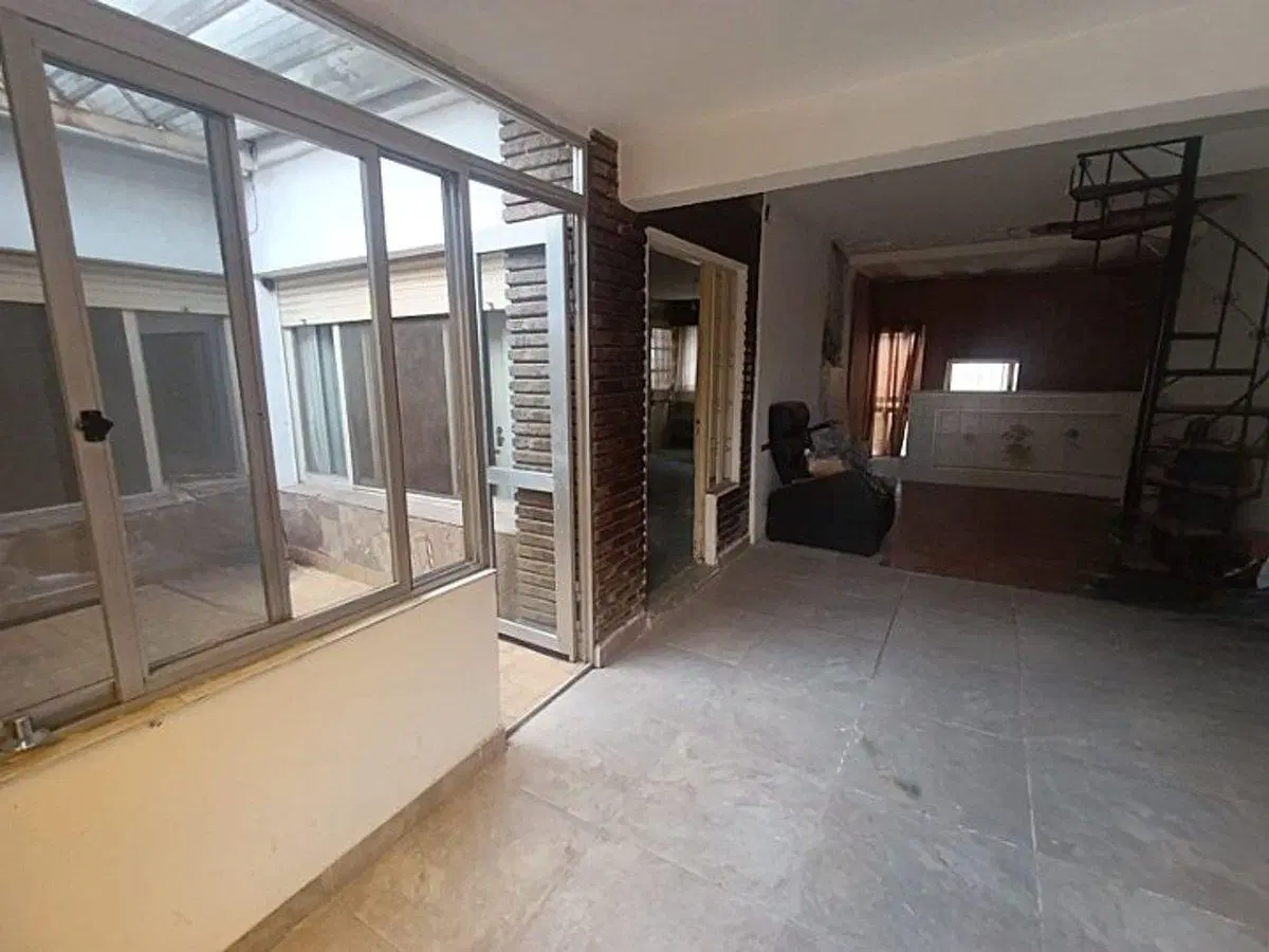VENTA CASA INTERNA PH COCHERA 2 DORMITORIOS PATIOS 5