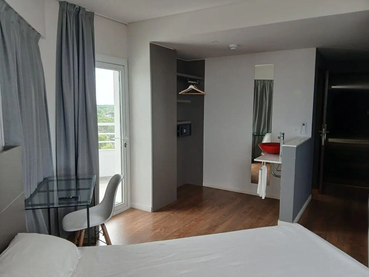 VENTA HABITACION AMOBLADA 43M²  HOTEL MERCURE 4