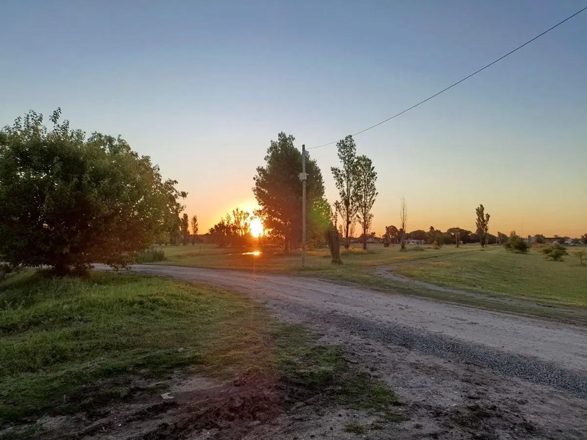 VENTA LOTE EN ESQUINA BARRIO LAS TARDES 600 m2 2