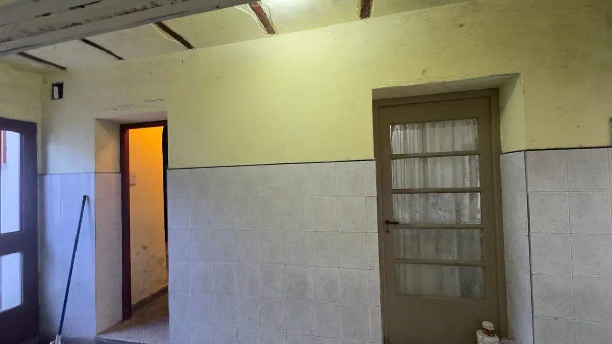 CASA 2 DORMITORIOS EN VENTA QUINCHO Y COCHERA 3