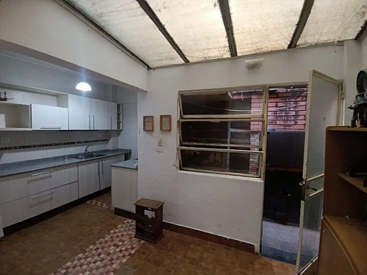 VENTA DEPARTAMENTO 2 DORMITORIOS BALCÓN X ESCALERA 4