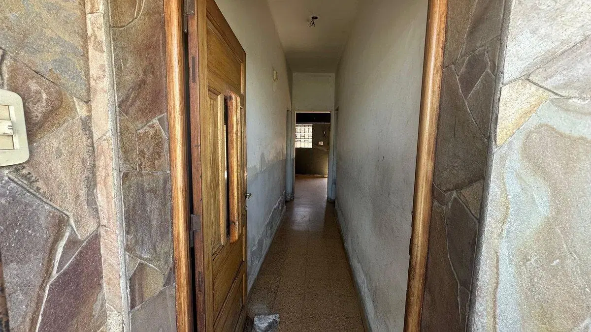 VENTA CASA 1 DORMITORIO Y COCHERA A REFACCIONAR 3