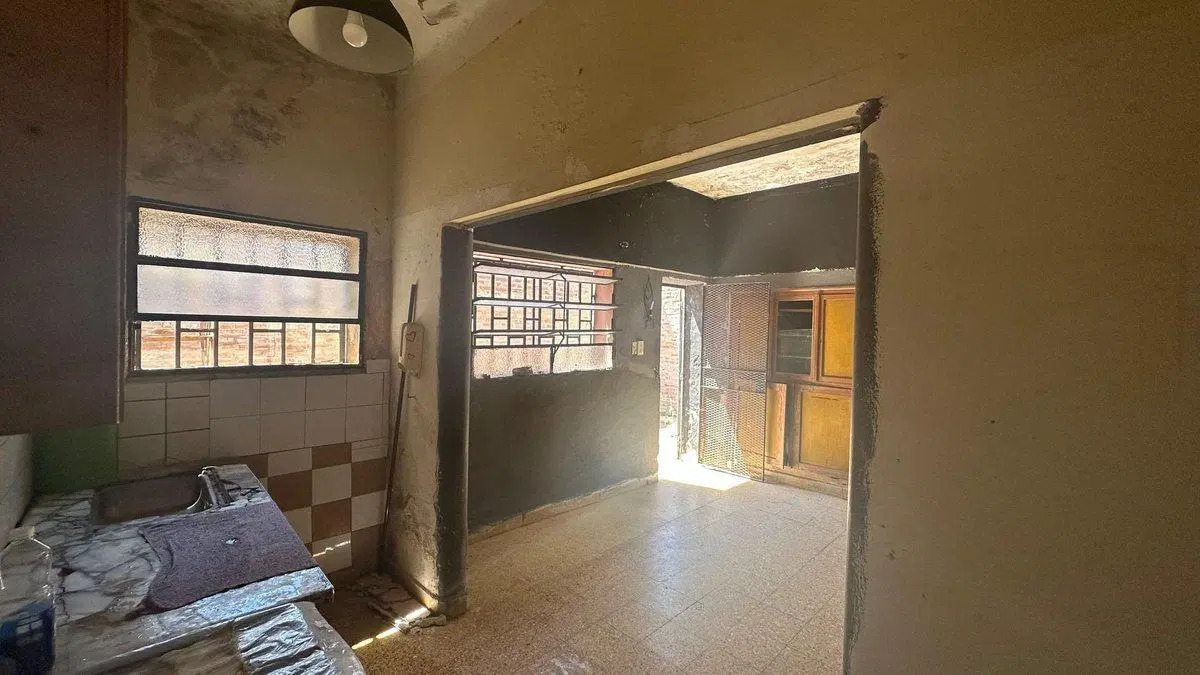 VENTA CASA 1 DORMITORIO Y COCHERA A REFACCIONAR 4