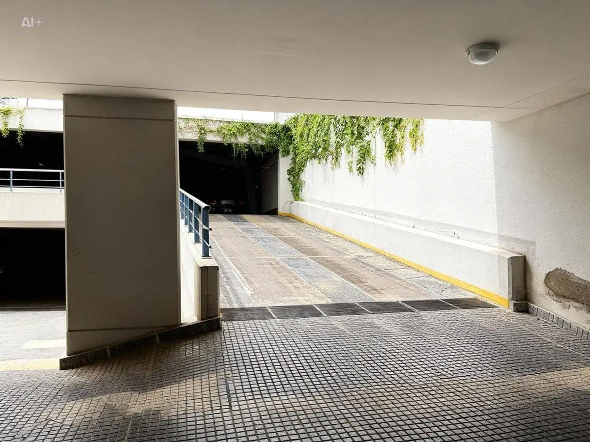 COCHERA EN VENTA ZONA CENTRO -EDIFICIO TRANVÍA 11 4