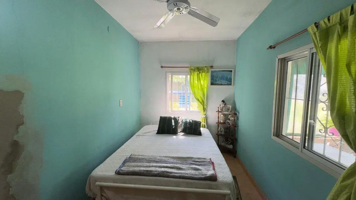 CASA EN VENTA 2 DORMITORIOS CON PILETA ALVAREZ 3