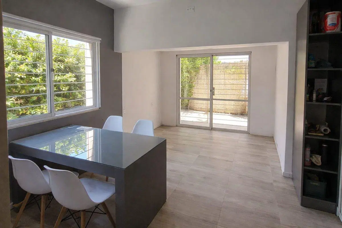 CASA EN VENTA 1 DORMITORIO RECICLADA APTA CRÉDITO 2