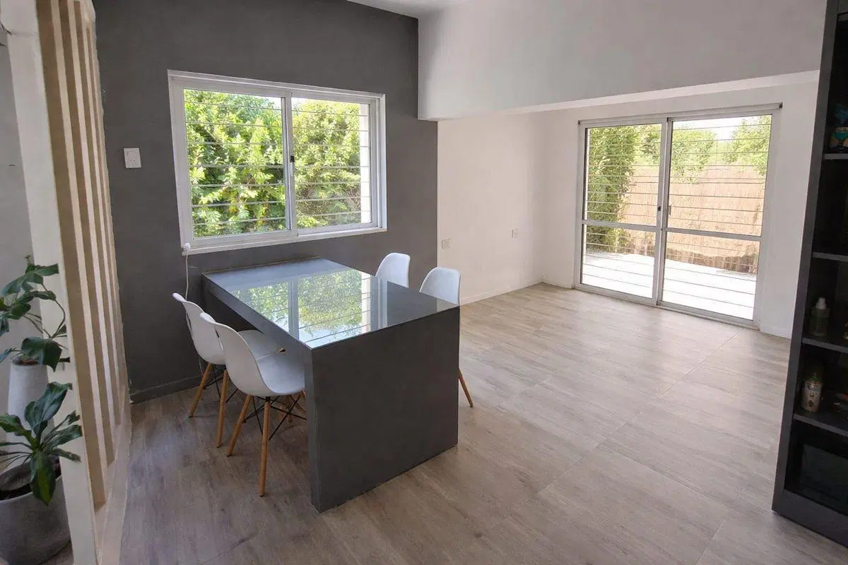 CASA EN VENTA 1 DORMITORIO RECICLADA APTA CRÉDITO 5