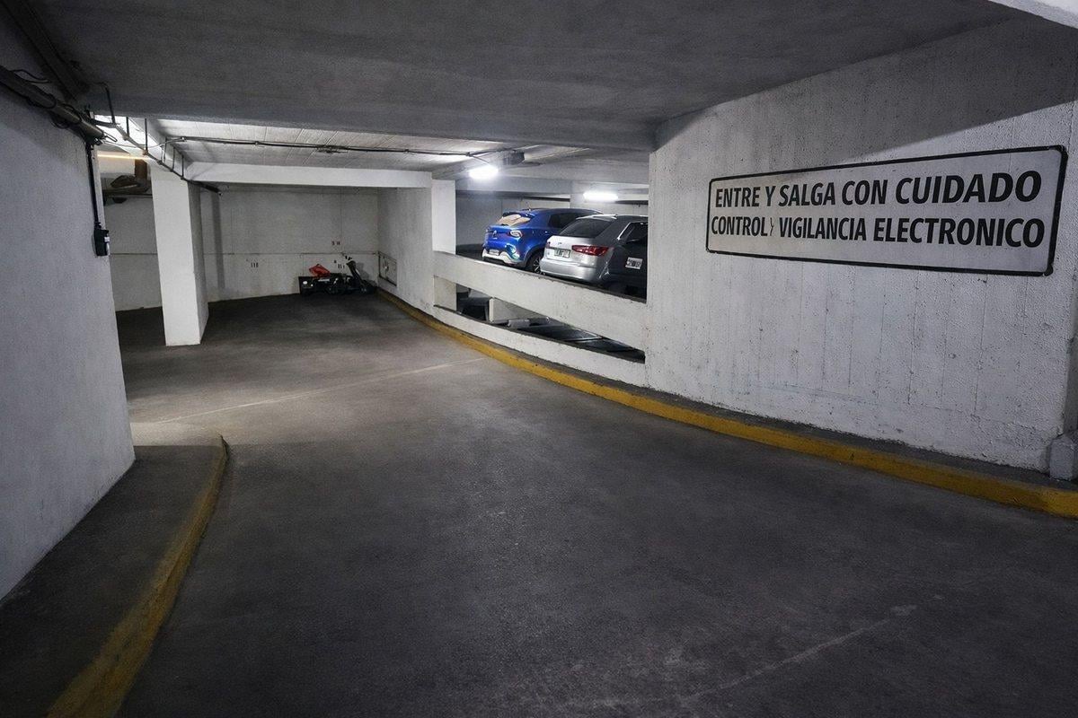 VENTA DE COCHERA CENTRICA URQUIZA 1300 EN ROSARIO