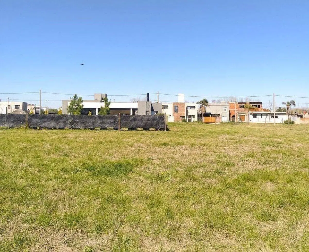 VENTA LOTE FUNES TOWN 2