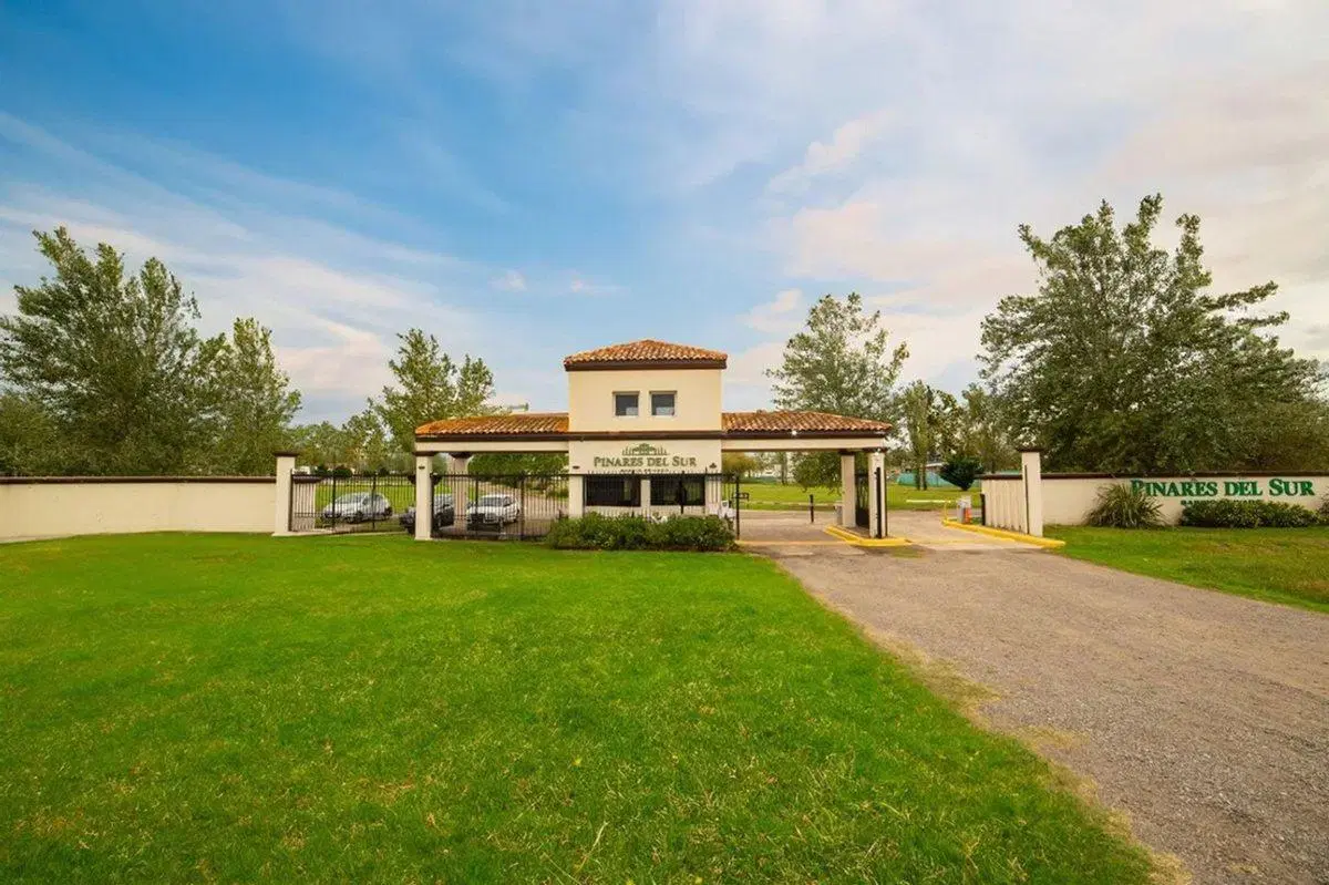 LOTE EN VENTA BARRIO PRIVADO PINARES DEL SUR 2