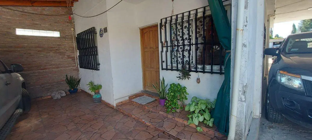 VENTA CASA 4 DORMITORIOS COCHERA  PATIO Y GALPÓN 2