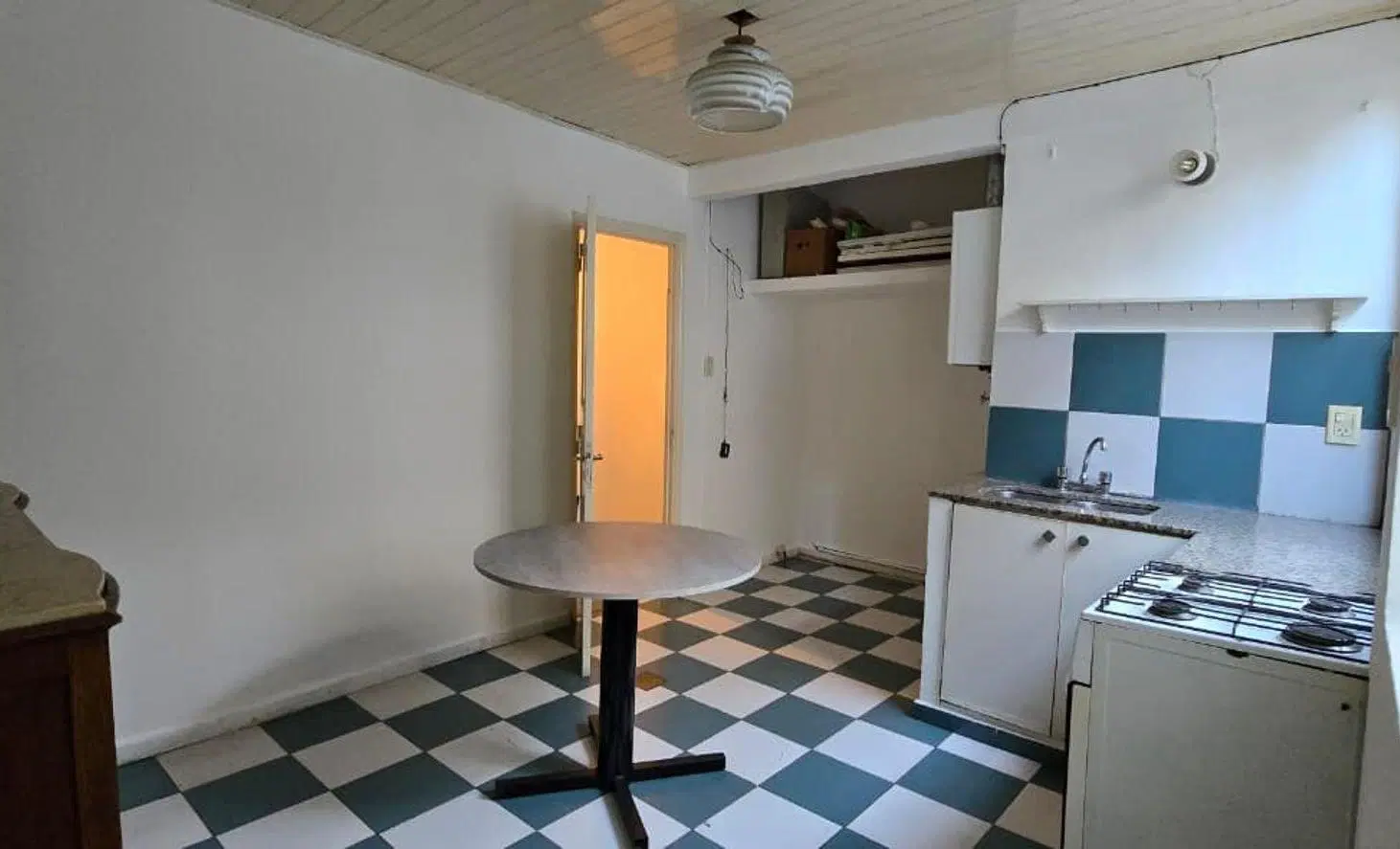 Venta Departamento Escalera 2 dormitorios y balcón 4