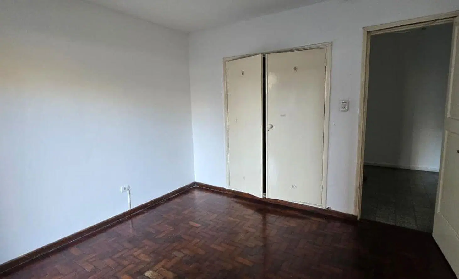 Venta Departamento Escalera 2 dormitorios y balcón 3