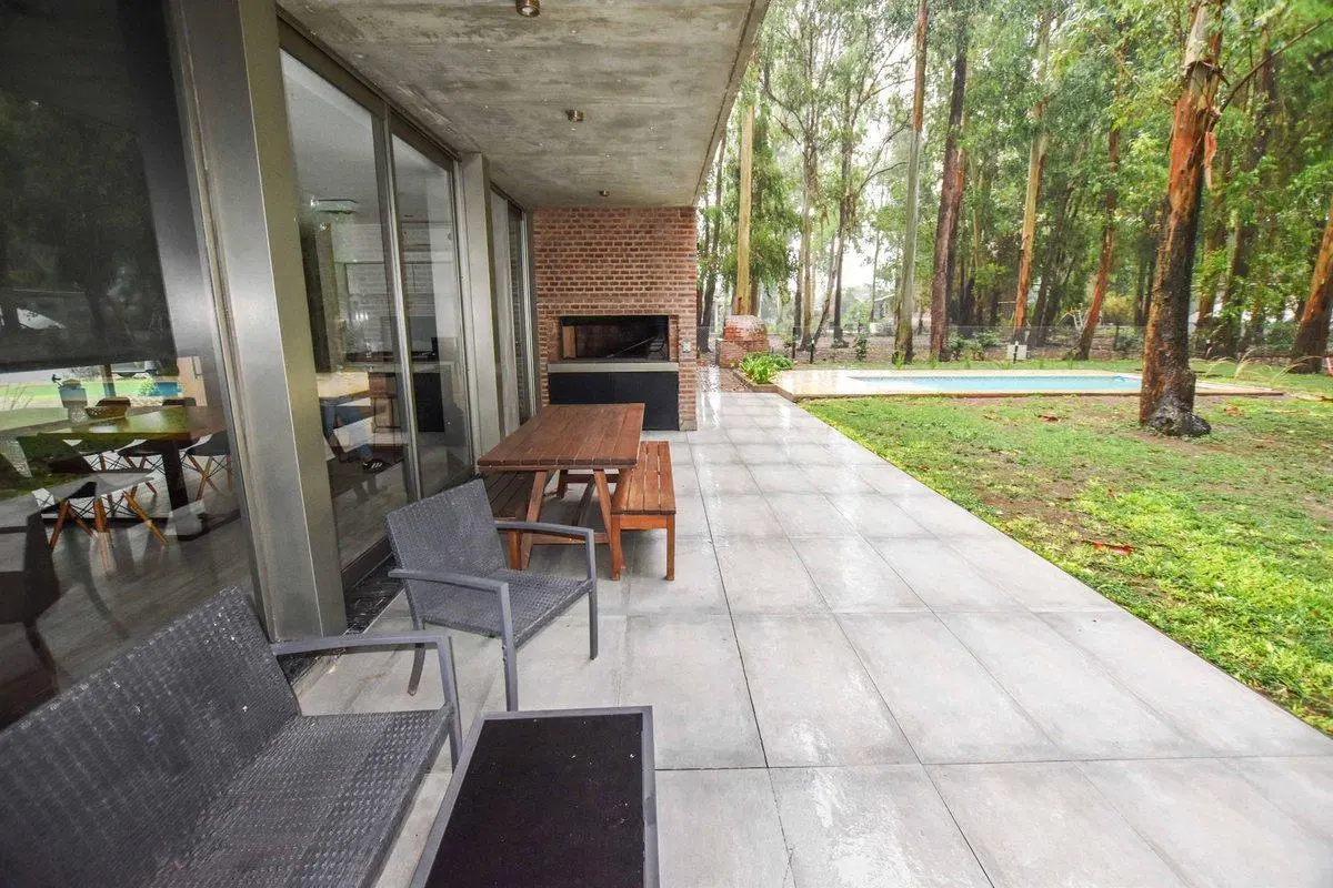 VENTA CASA 3 DORMITORIOS PILETA PUERTO PARAISO 5
