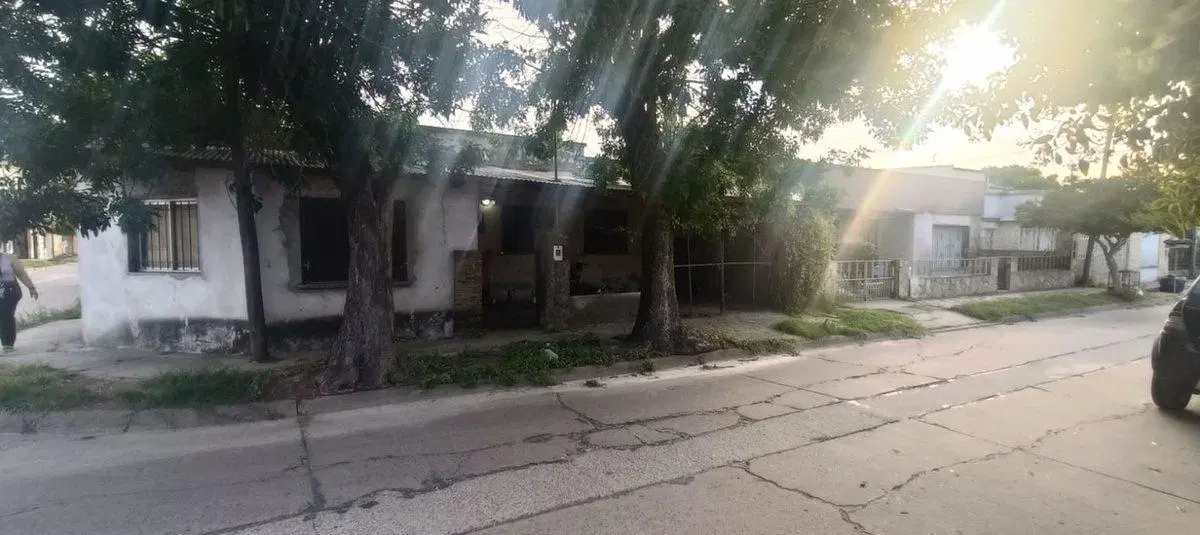 VENTA DE LOTE EN ESQUINA FRAY LUIS BELTRAN 2