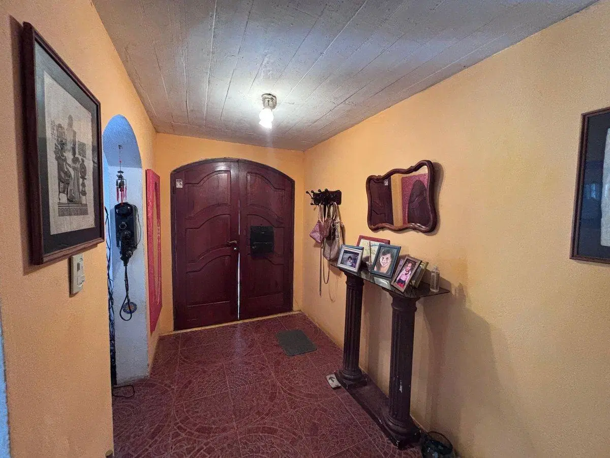 VENTA CASA 2 DORMITORIOS CON PILETA S.L 3