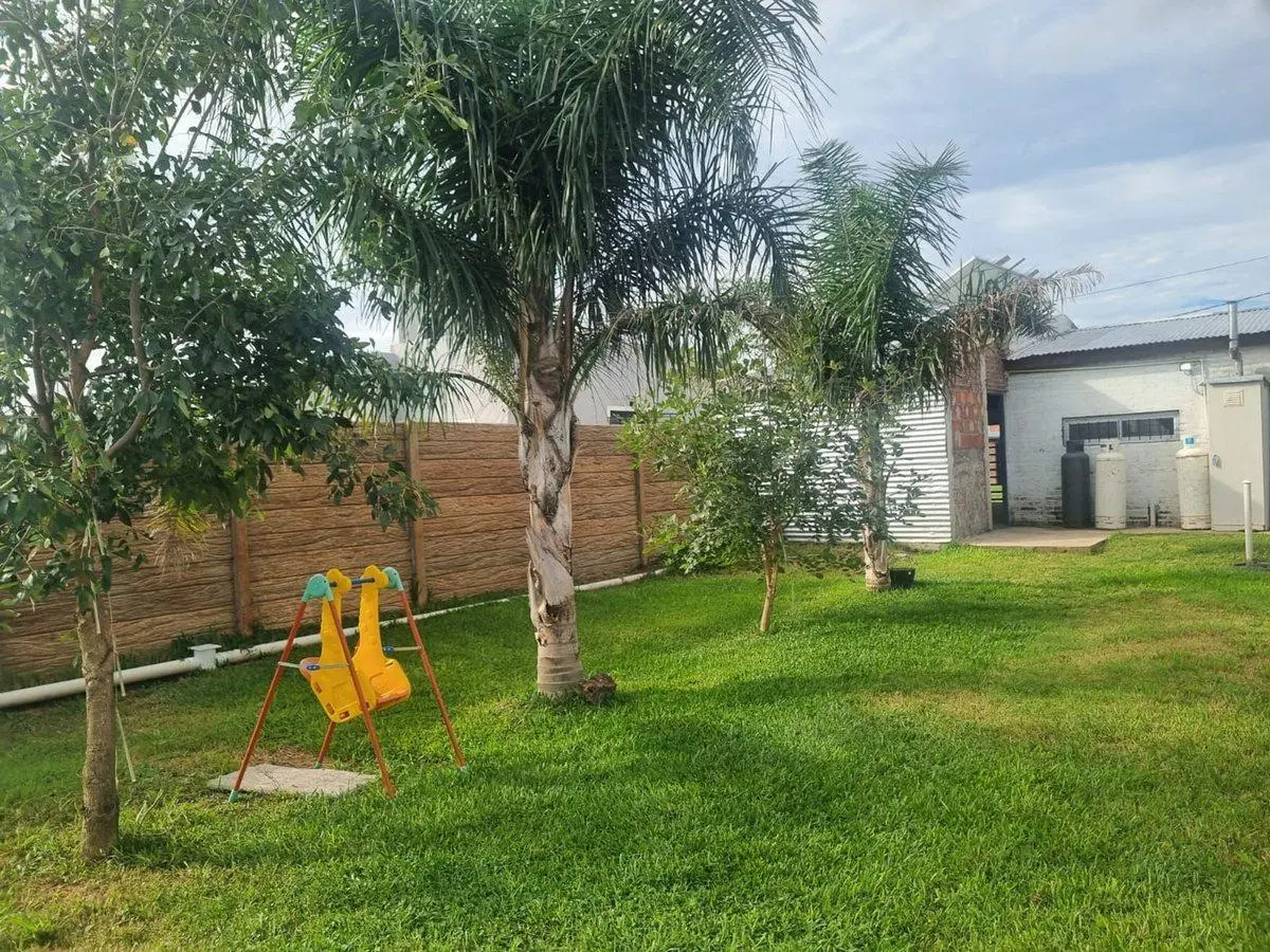 VENTA CASA 2 DORMITORIOS COCHERA, PILETA IBARLUCEA 8