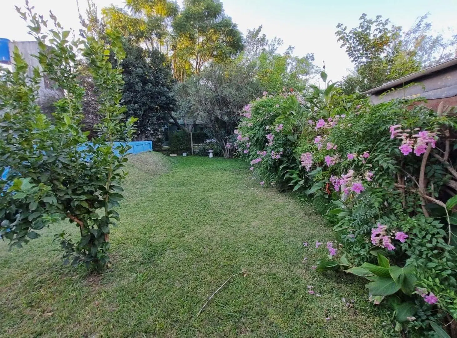 CASA 2 DORMITORIOS VENTA PARQUE VERNAZZA P. ESTHER 3