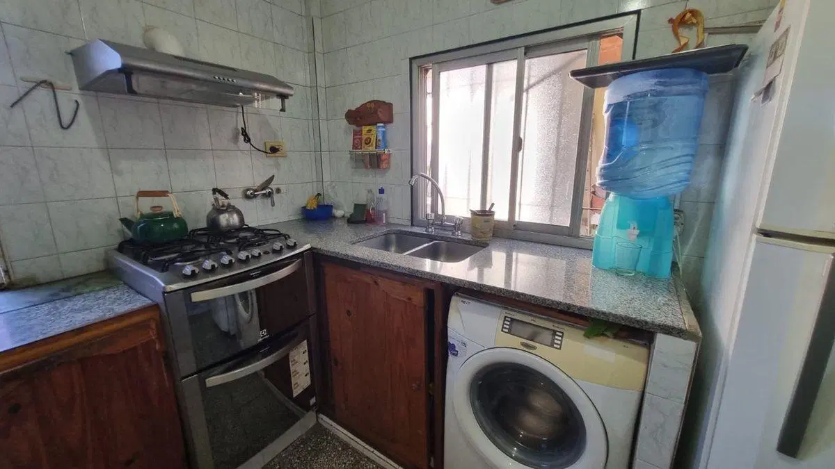 VENTA CASA PASILLO 4 DORMITORIOS PATIO V.G.GALVEZ 3