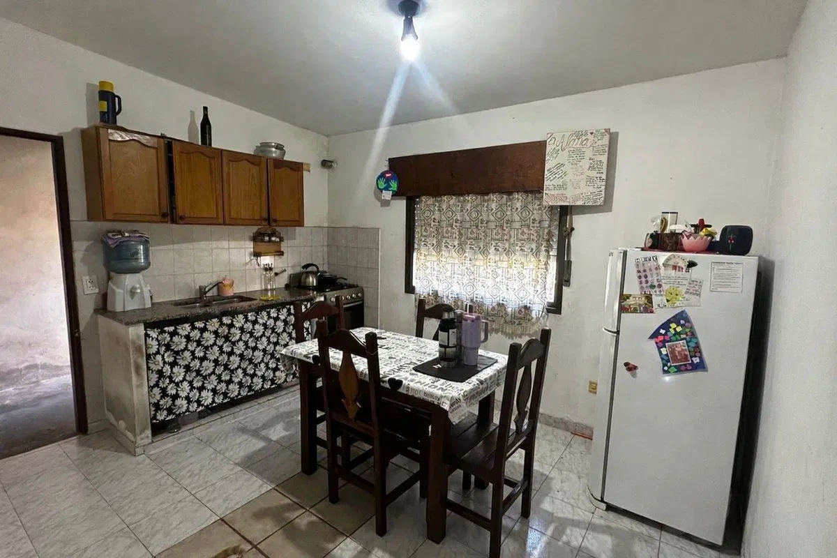 VENTA CASA DE PASILLO 2 DORMITORIOS APTO CRÉDITO 2
