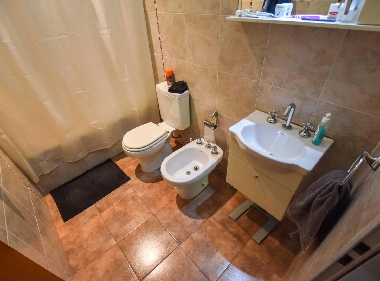VENTA CASA DOS DORMITORIOS Y COCHERA 5