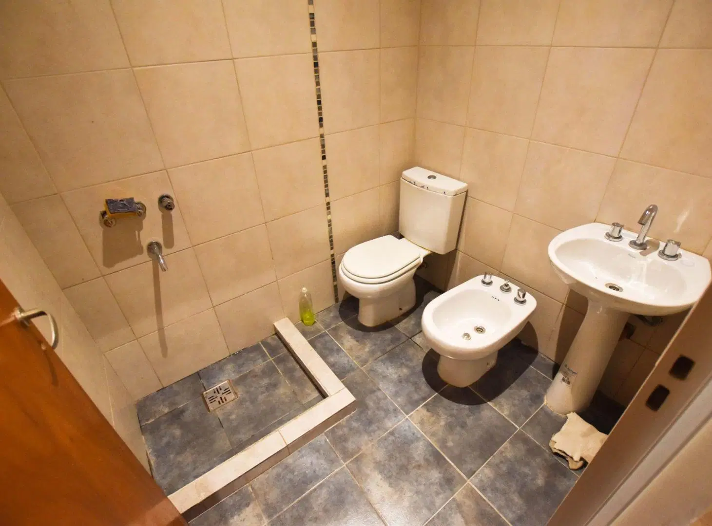 VENTA CASA DOS DORMITORIOS Y COCHERA 3