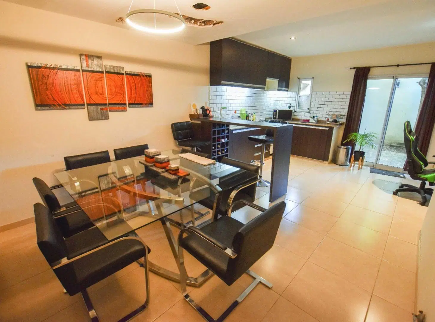 VENTA CASA DOS DORMITORIOS Y COCHERA 2