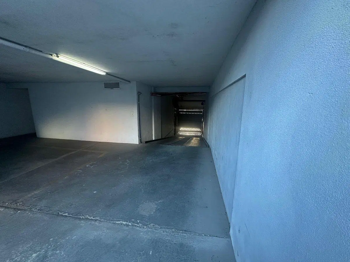 VENTA COCHERA AV. FRANCIA LOURDES 2