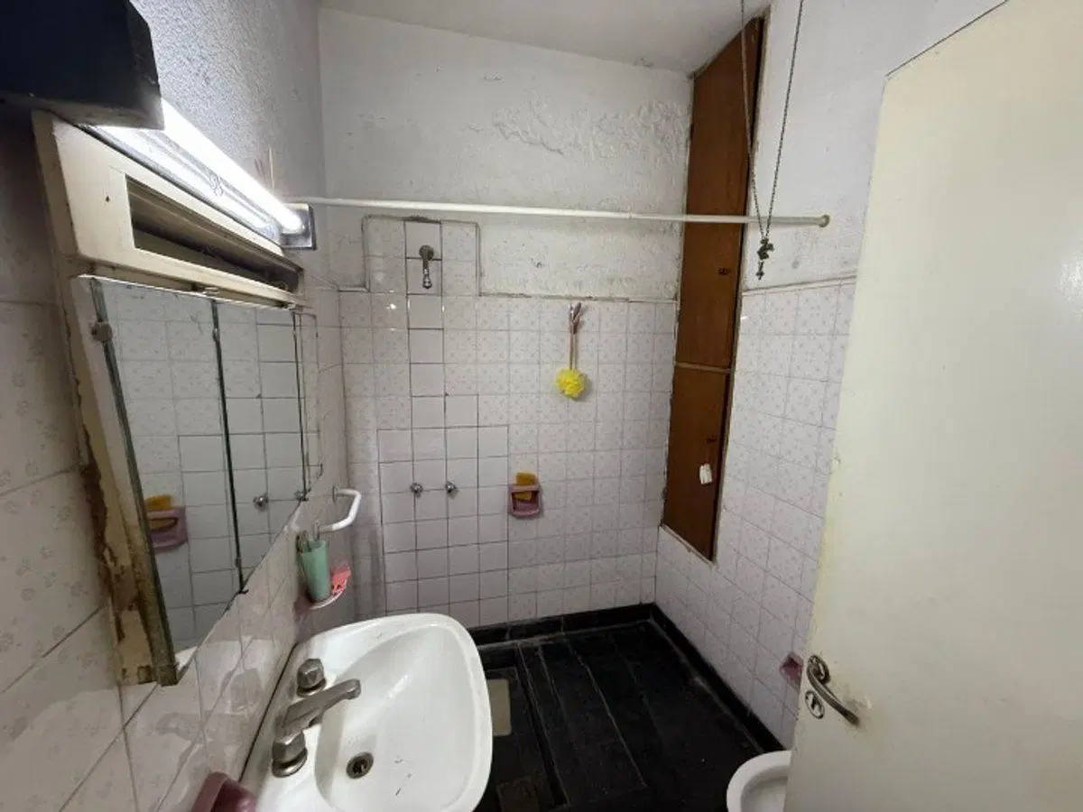 VENTA CASA 2 DORMITORIOS COCHERA, PATIO Y PARRILLA 8