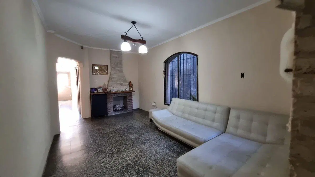 VENTA CASA 3 DORMITORIOS QUINCHO Y PATIO 3