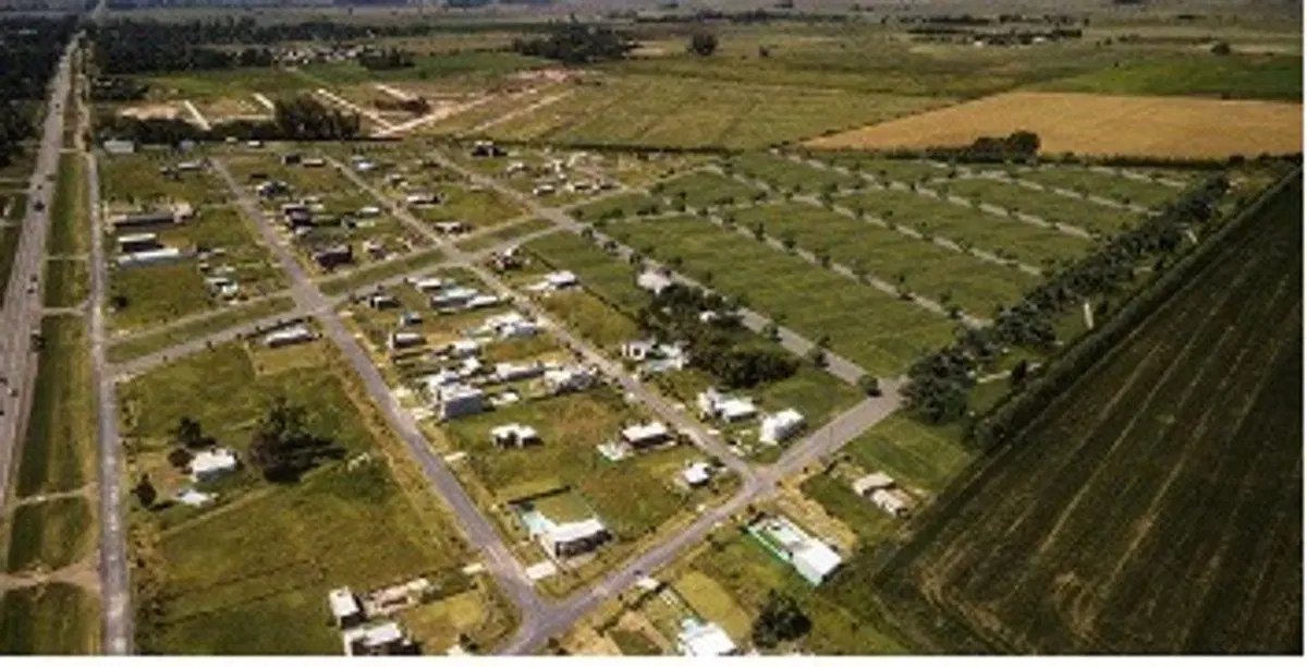 VENTA TERRENO 420 m2 -AIRES DE AMELIA-FINANCIACION 2