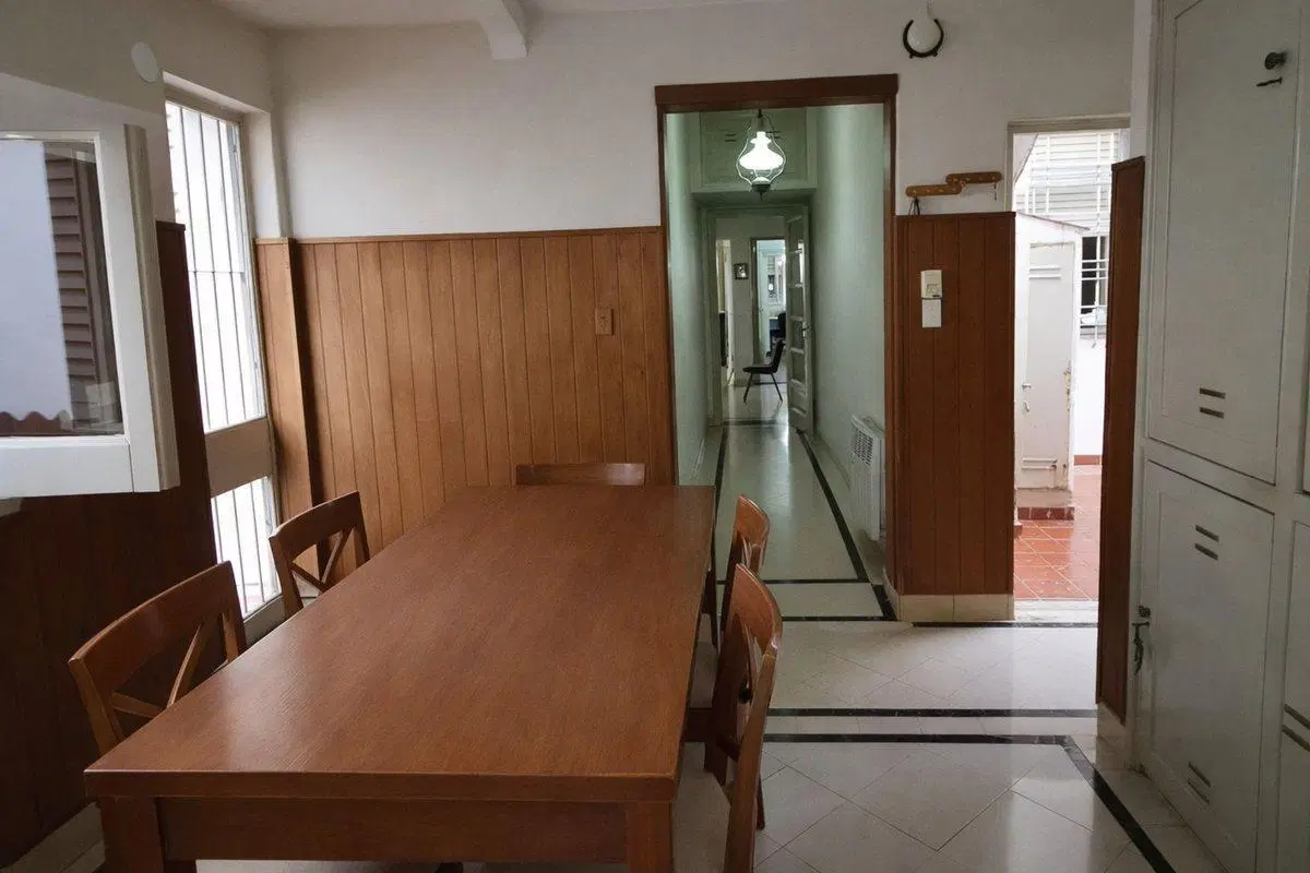 Casa dos dormitorios, terraza. Apta uso comercial 4
