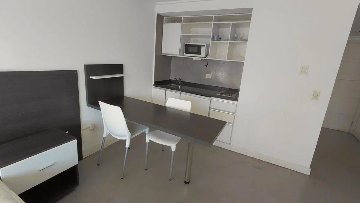 VENTA MONOAMBIENTE AMOBLADO - CENTRO 4
