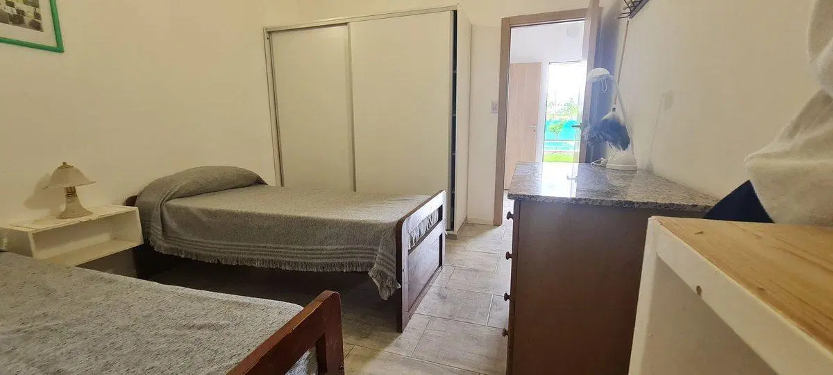 Alquiler Temporario Casa dos dormitorios ,pileta 2