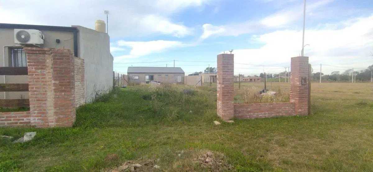 VENTA TERRENO 300 M2 CIUDAD NAUTICA  - ARROYO SECO 2