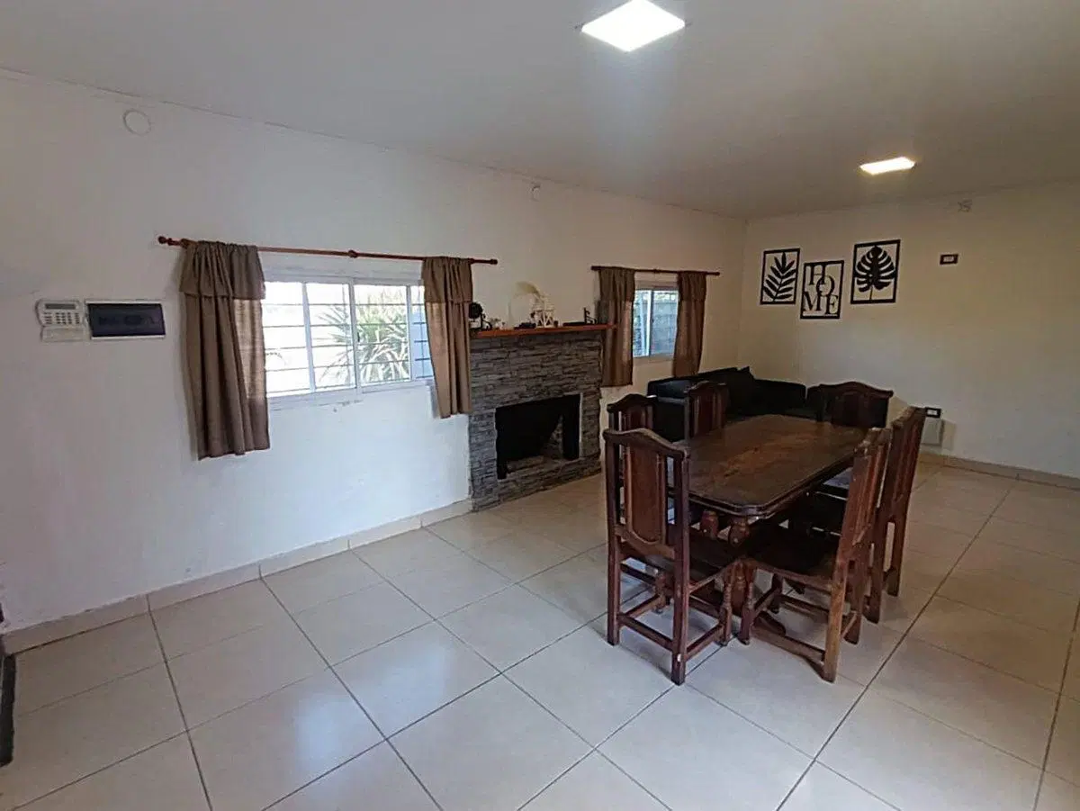 VENTA CASA 3 DORMITORIOS PILETA TDS ARROYO SECO 5