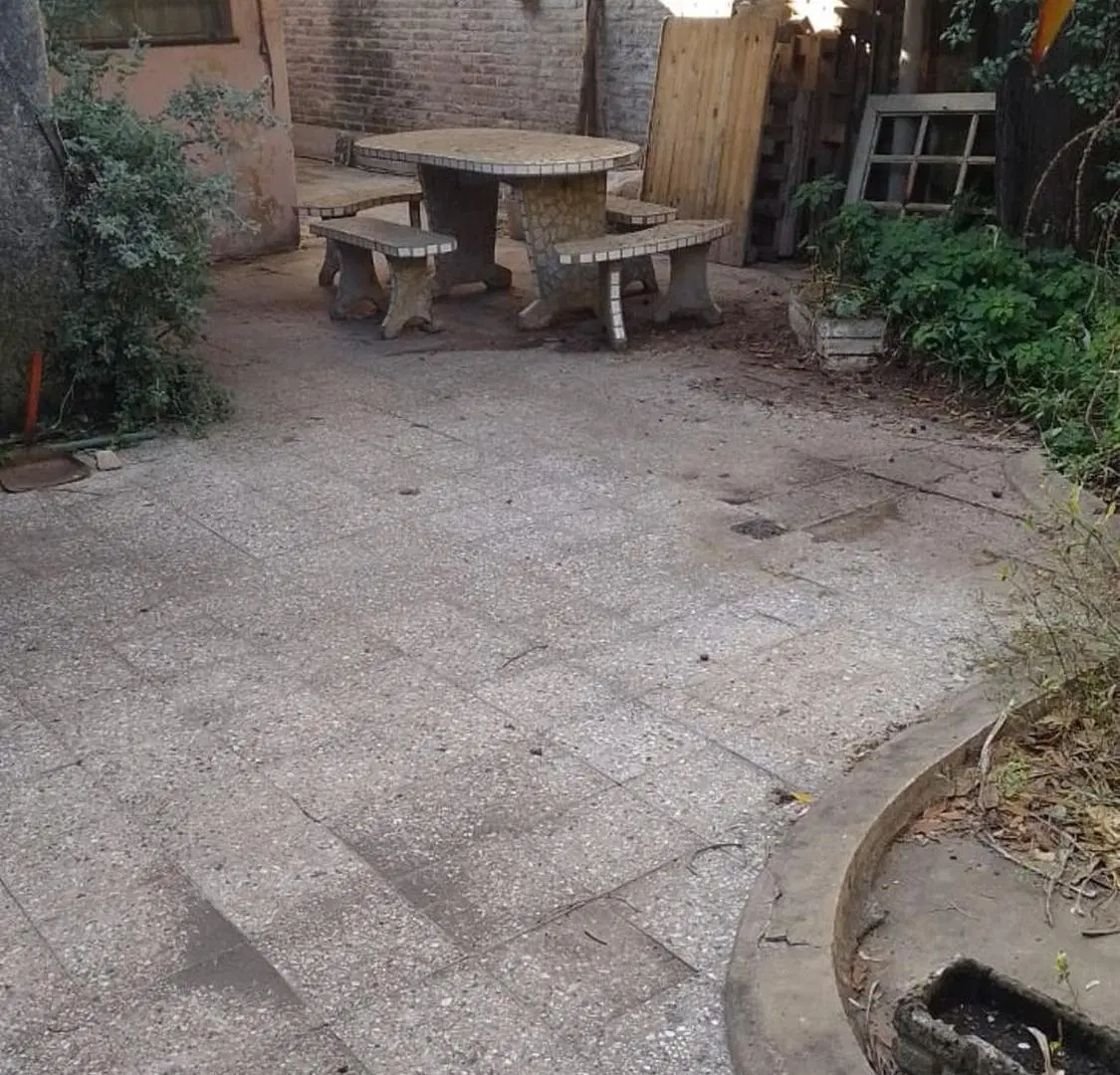 CASA A RECICLAR EN BARRIO AZCUENAGA 5