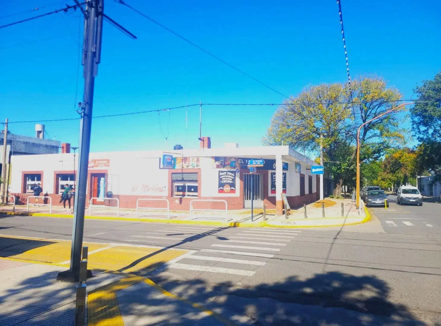 LOCAL COMERCIAL 500 M2, ESQUINA CORDOBA. P.G.S.M 4