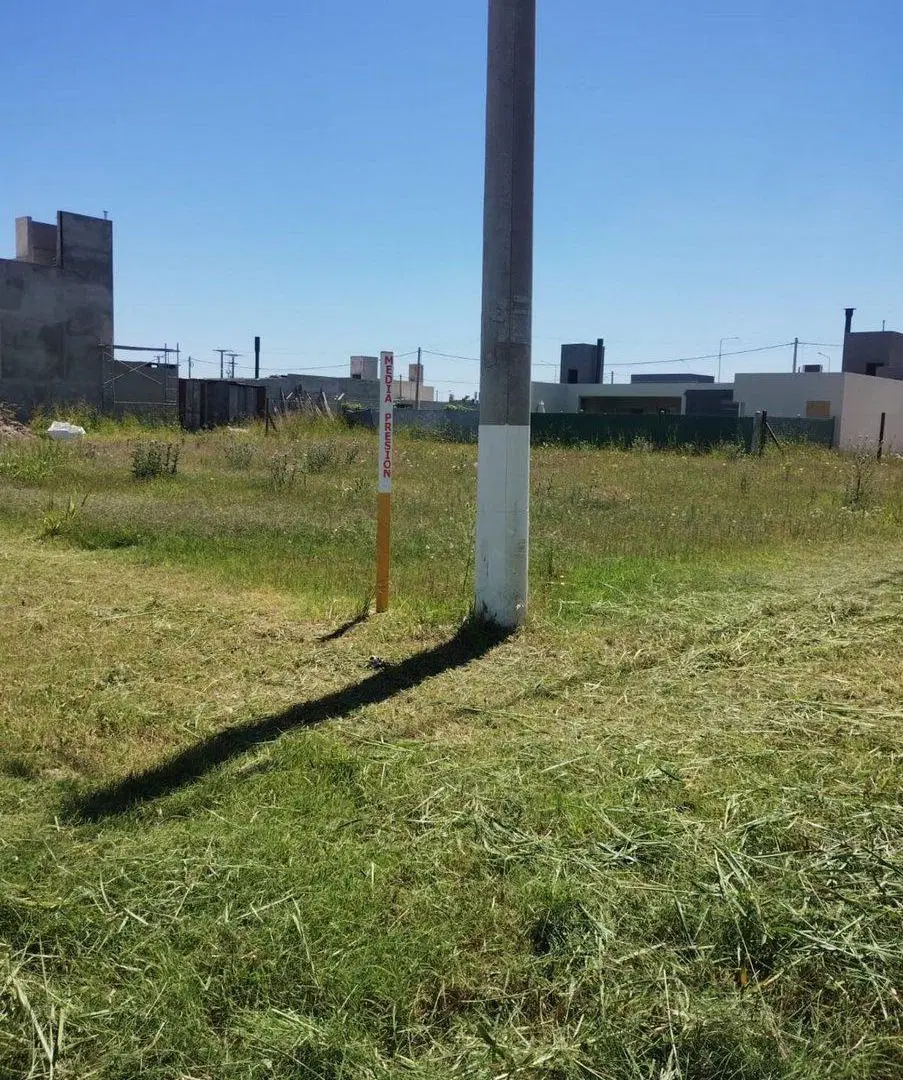VENTA TERRENO 300 M2, JARDINES DE ESTHER 2