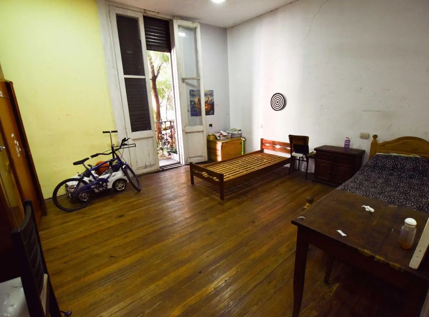 VENTA CASA PLANTA ALTA 4 DORMITORIOS PH CENTRO 5