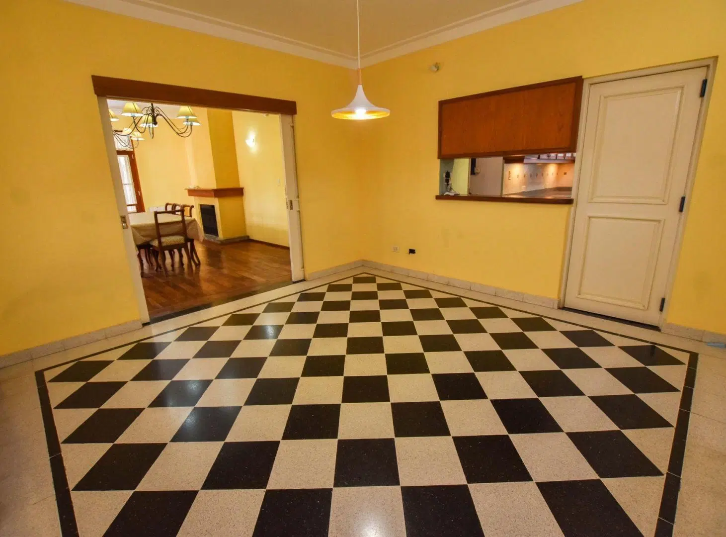 VENTA. CASA 3 DORMITORIOS COUNTRY LA BAHIA. 4
