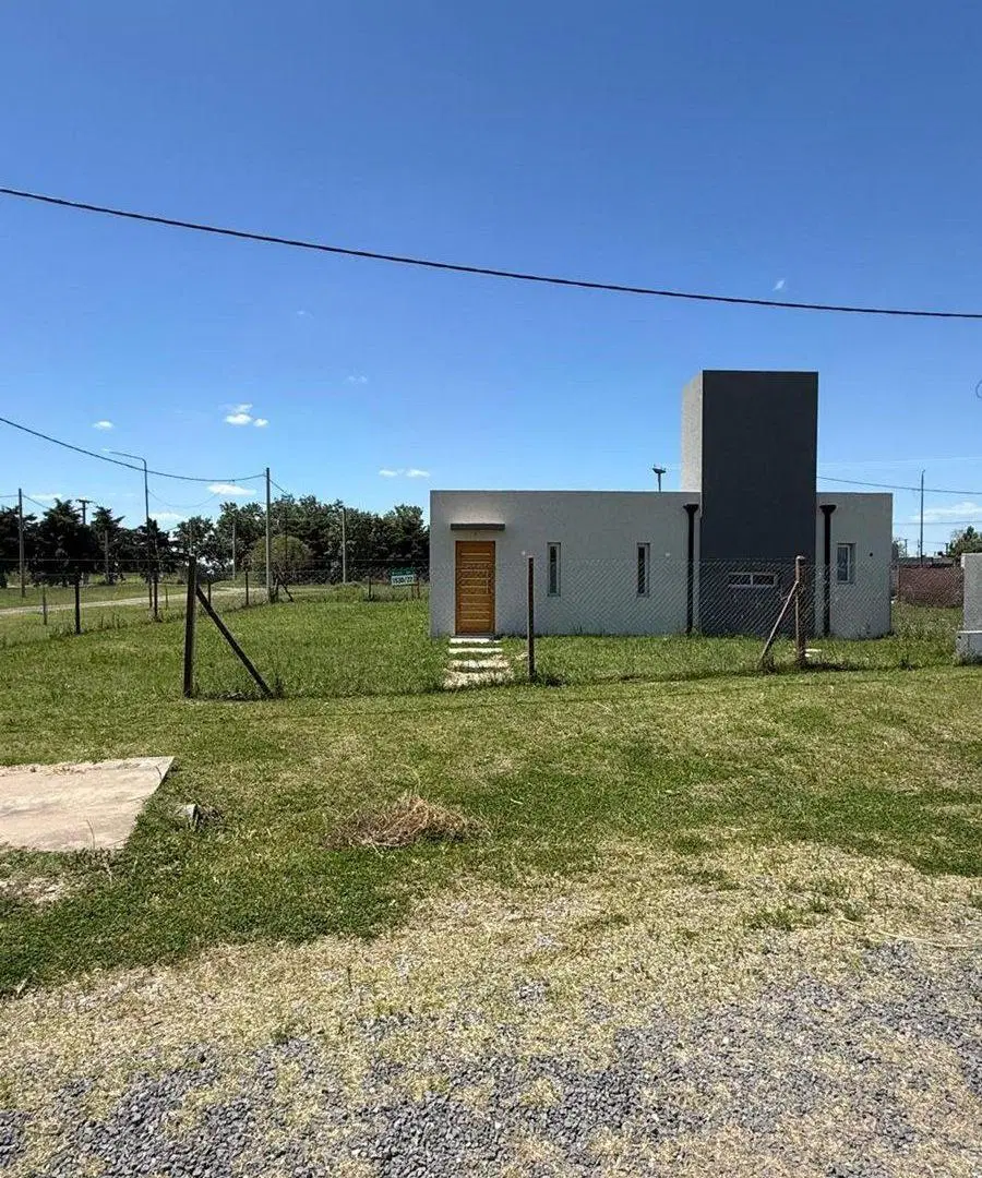 VENTA CASA 1 DORMITORIO CON PILETA A ESTRENAR 3
