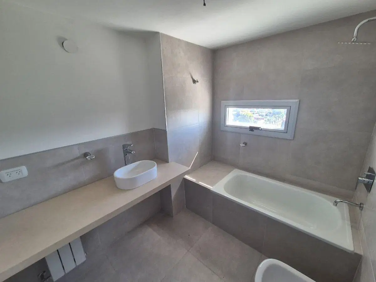 DEPARTAMENTO 2 DORMITORIOS, AMENITIES. ALBERDI 8